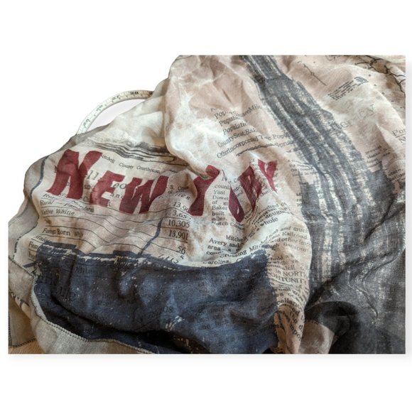 New York City Themed Oversized Scarf - Picture 5 of 6